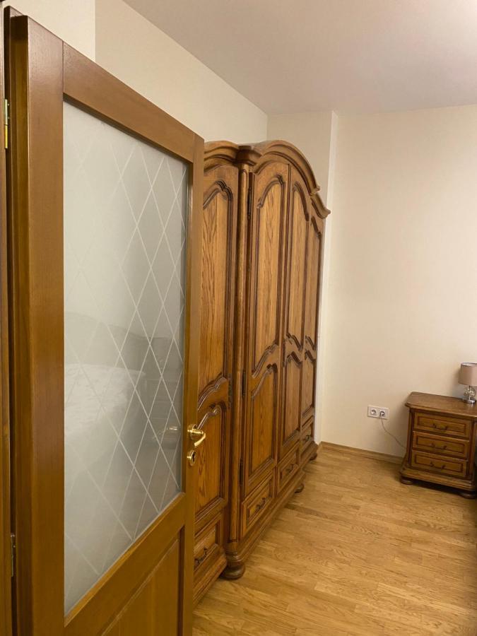 Апартаменти У Серці Львова Ngoại thất bức ảnh